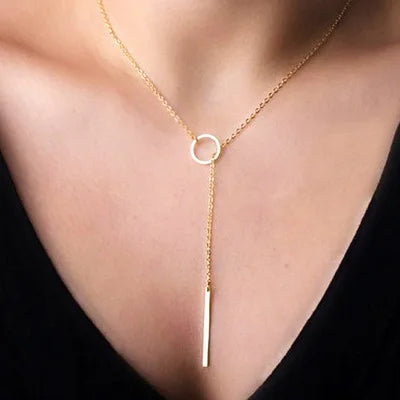 Colar Feminino em Prata 925 – 3 Camadas com Corrente Snake e Pingentes Redondos | Joia Elegante para Festa e Casamento
